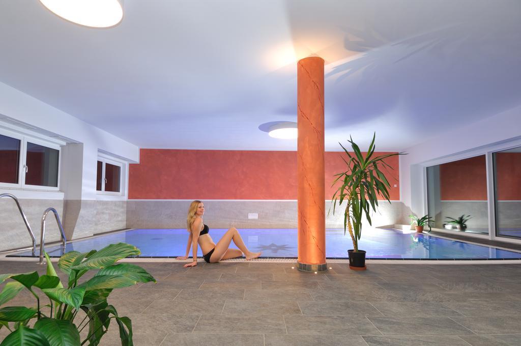 كاستيلِروتّو Hotel Viktoria المظهر الخارجي الصورة